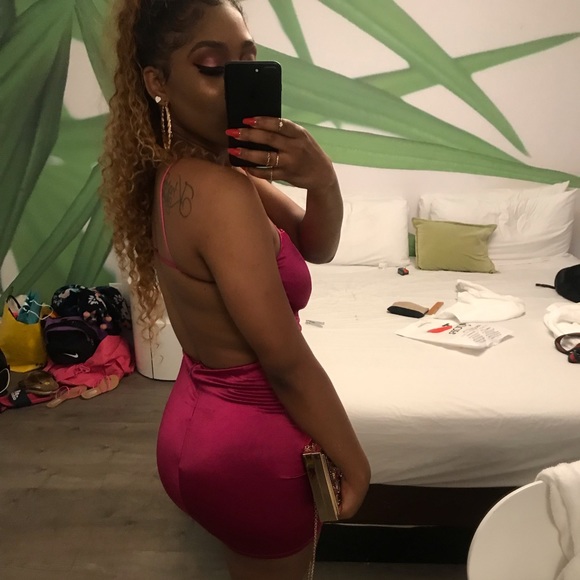 Meet your Posher, Kayla - Picture 2 of 2